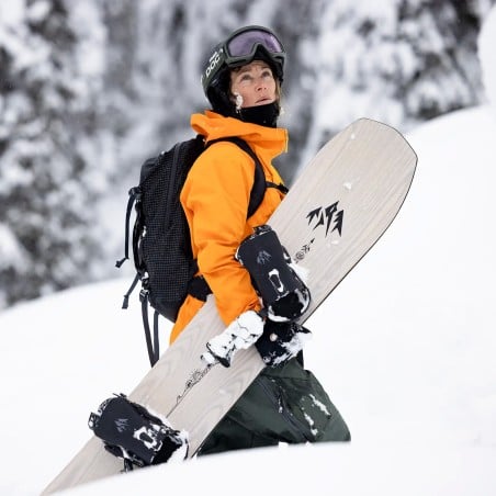 Women's Flagship Snowboard 2025