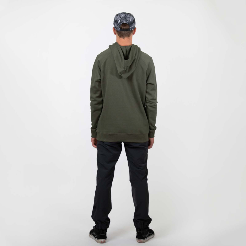 **Rider is 5'8, 155 lbs and wears a size M
