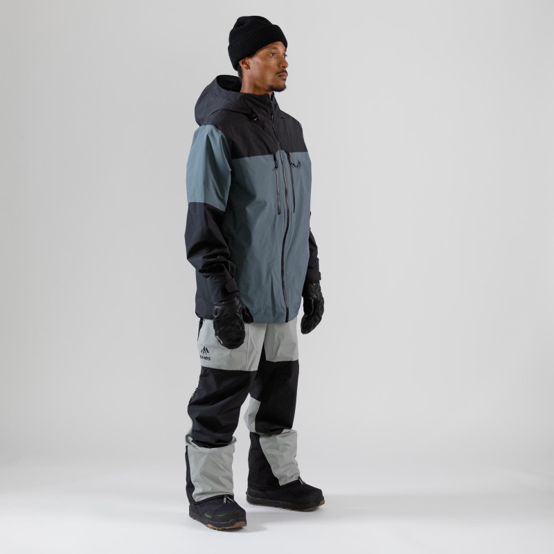 **Rider is 5’11, 155 lbs and wears a size L