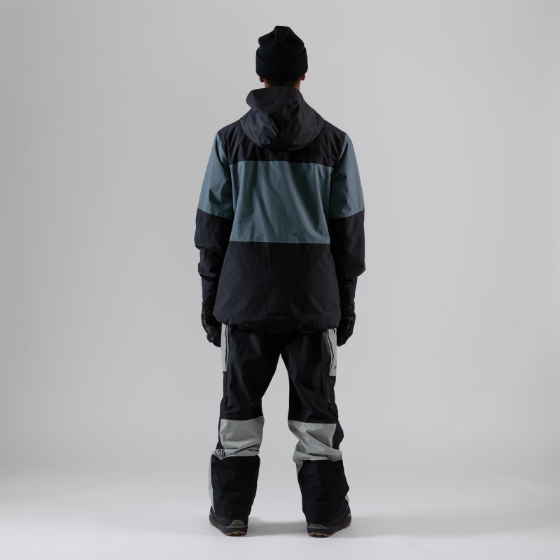 **Rider is 5’11, 155 lbs and wears a size L