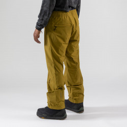 **Rider is 5’11, 155 lbs and wears a size L **Rider is 5’11, 155 lbs and wears a size L
