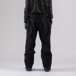 **Rider is 5’11, 155 lbs and wears a size L **Rider is 5’11, 155 lbs and wears a size L