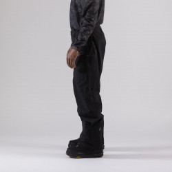 **Rider is 5’11, 155 lbs and wears a size L **Rider is 5’11, 155 lbs and wears a size L