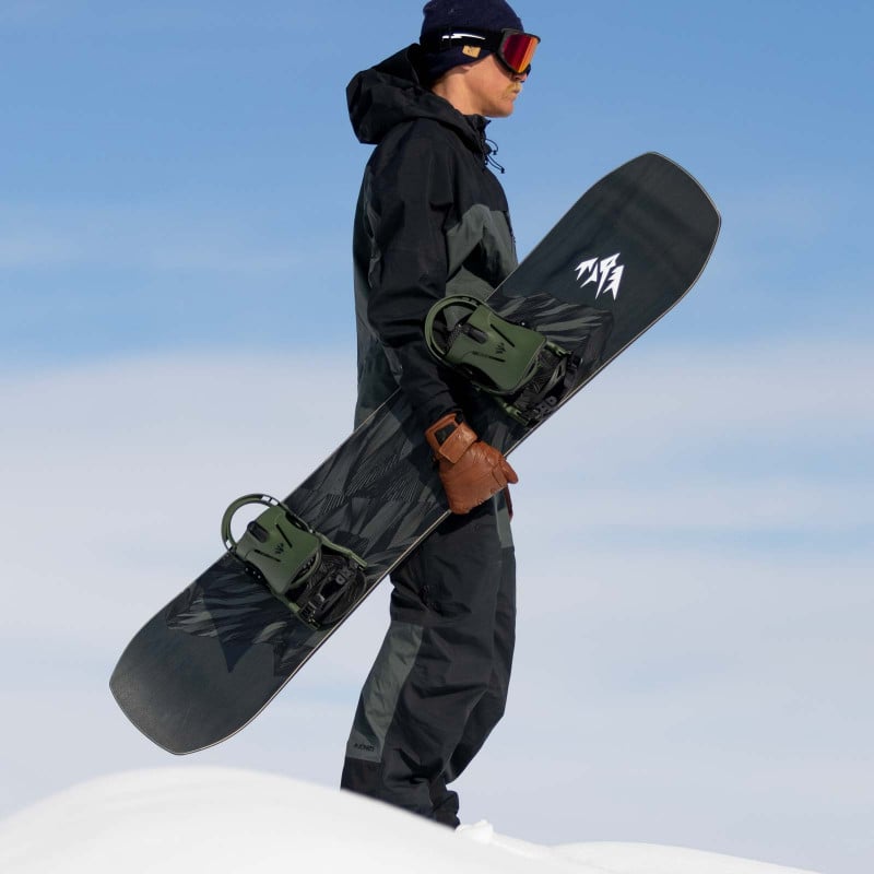 Jones Mountain Twin Snowboard 2024 - Hatti Koralle